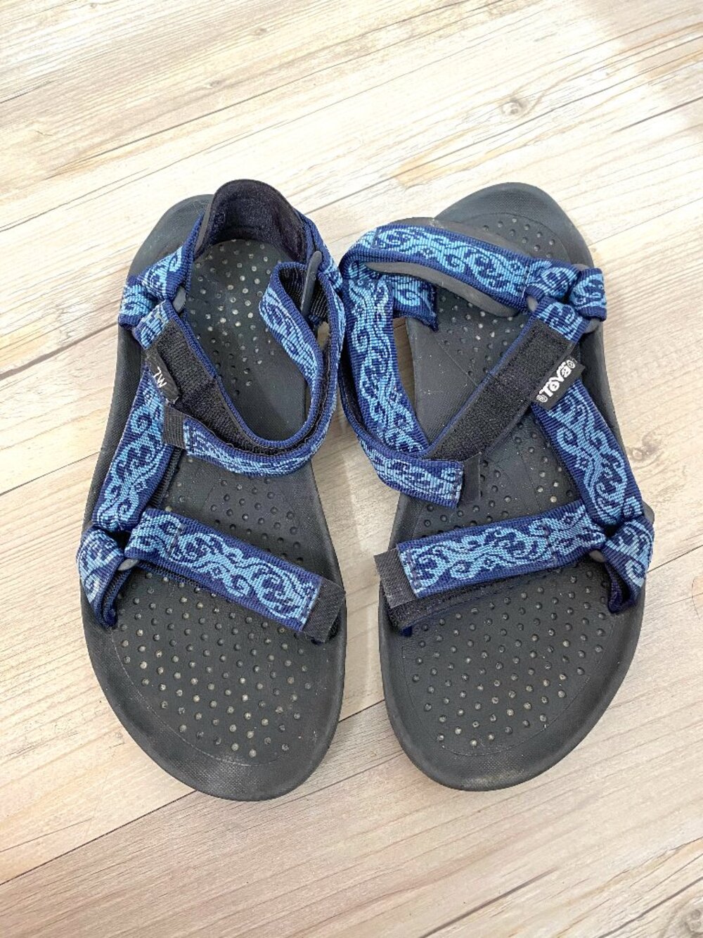 Teva Blue Patterned Strap Sandals - Size 7